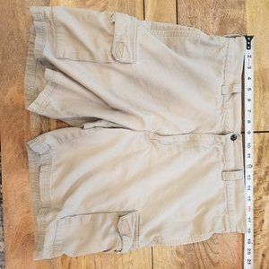 Perry Ellis Khaki Cargo Shorts (9" inseam)